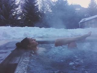 Matilde Gioli feet photo thumbnail