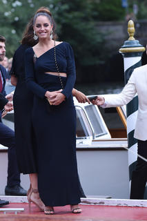 Matilde Gioli feet photo thumbnail