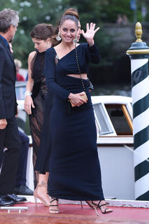 Matilde Gioli feet photo thumbnail