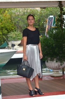 Matilde Gioli feet photo thumbnail