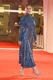 Matilde Gioli feet photo thumbnail