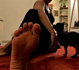 Matilde Gioli feet photo thumbnail