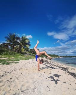 Matilde Gioli feet photo thumbnail