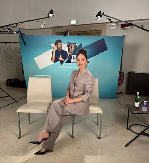 Matilde Gioli feet photo thumbnail