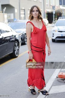 Matilde Gioli feet photo thumbnail