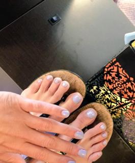 Mattie Breaux feet photo 7
