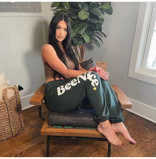 Mattie Breaux feet photo 3