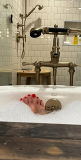 Mattie Breaux feet photo 4