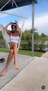 Mattie Breaux feet photo 3