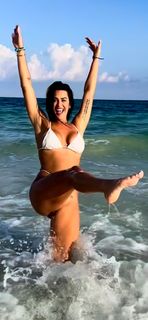 Mattie Breaux feet photo 2