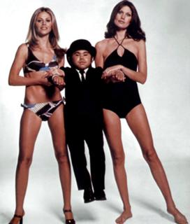 Maud Adams feet photo 5