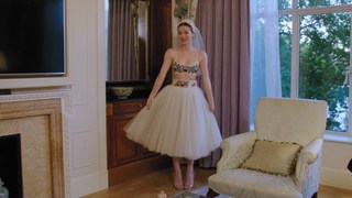 Maude Apatow feet photo thumbnail