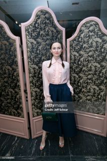 Maude Apatow feet photo 2