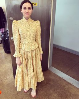 Maude Apatow feet photo 10