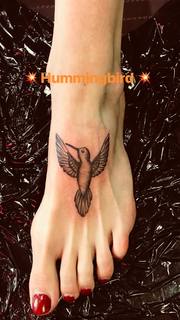 Maude Hirst feet photo 12