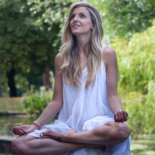 Maude Hirst feet photo 20