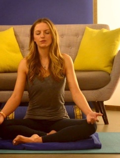 Maude Hirst feet photo 12
