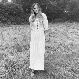 Maude Hirst feet photo 12