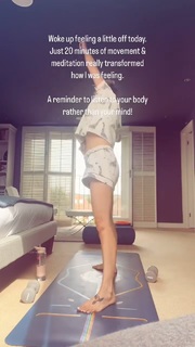 Maude Hirst feet photo 11