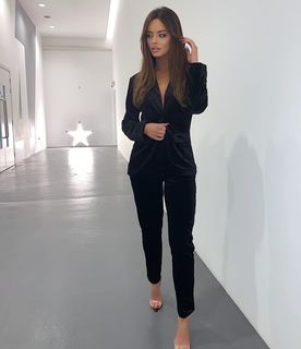 Maura Higgins feet photo thumbnail