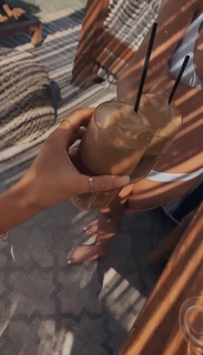 Maura Higgins feet photo thumbnail