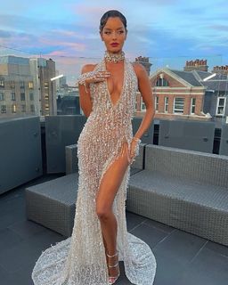 Maura Higgins feet photo thumbnail