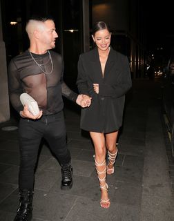 Maura Higgins feet photo thumbnail