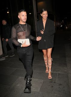 Maura Higgins feet photo thumbnail