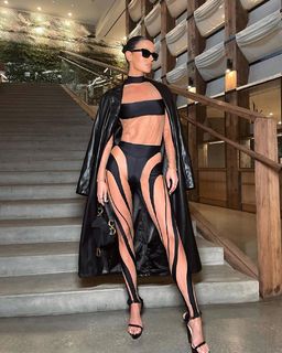 Maura Higgins feet photo thumbnail