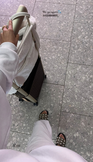 Maura Higgins feet photo thumbnail