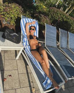 Maura Rivera feet photo 1