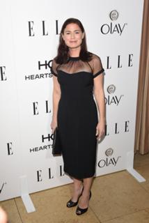 Maura Tierney feet photo thumbnail