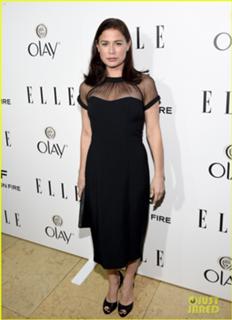Maura Tierney feet photo thumbnail