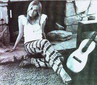 Maureen McCormick feet photo thumbnail