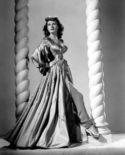 Maureen O'Hara feet photo 2