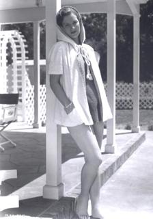 Maureen O'Hara feet photo 3