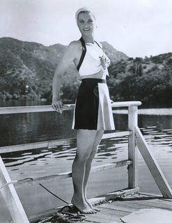 Maureen O'Hara feet photo 2