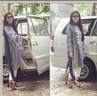 Mawra Hocane feet photo thumbnail
