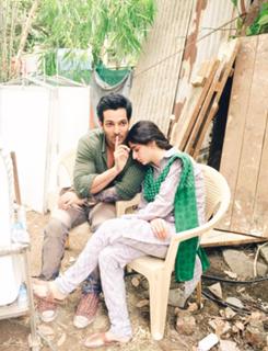 Mawra Hocane feet photo thumbnail