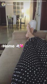 Mawra Hocane feet photo thumbnail
