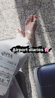 Mawra Hocane feet photo thumbnail