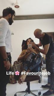 Mawra Hocane feet photo thumbnail