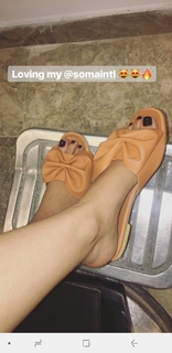 Mawra Hocane feet photo thumbnail