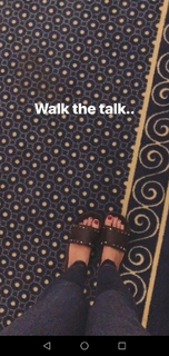 Mawra Hocane feet photo thumbnail
