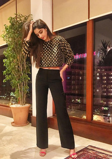 Mawra Hocane feet photo thumbnail