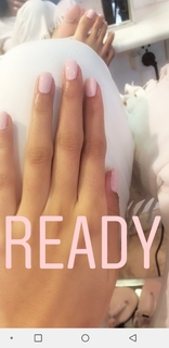 Mawra Hocane feet photo thumbnail