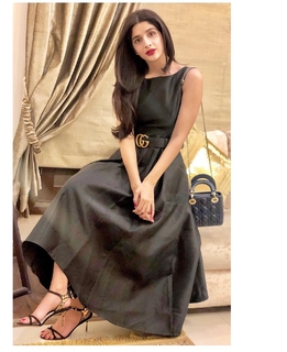 Mawra Hocane feet photo thumbnail