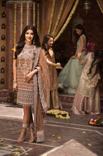 Mawra Hocane feet photo thumbnail