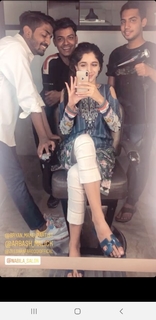 Mawra Hocane feet photo thumbnail