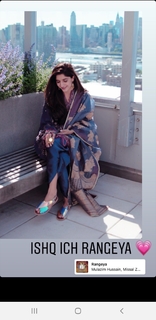 Mawra Hocane feet photo thumbnail
